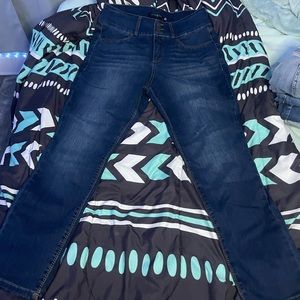 Light washed denim jeans!